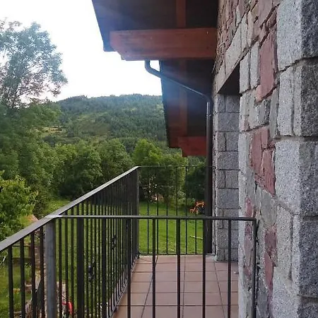 Apartamentos Fio De Neu Con Jardin, Gimnasio, Barbacoa