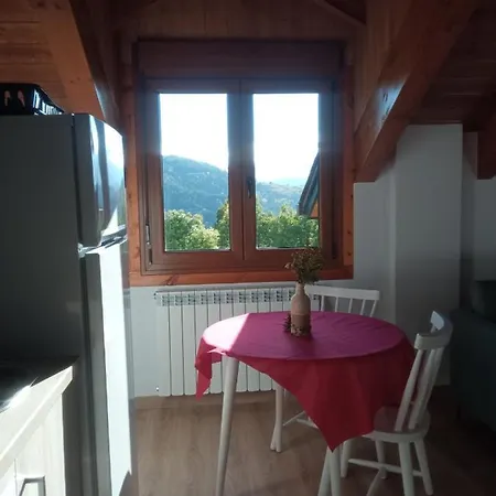 Apartman Nuevos Con Encanto Fio De Neu Laspaúles