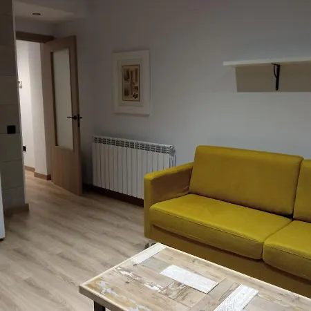 Apartamentos Fio De Neu Con Jardin, Gimnasio, Barbacoa Laspaúles